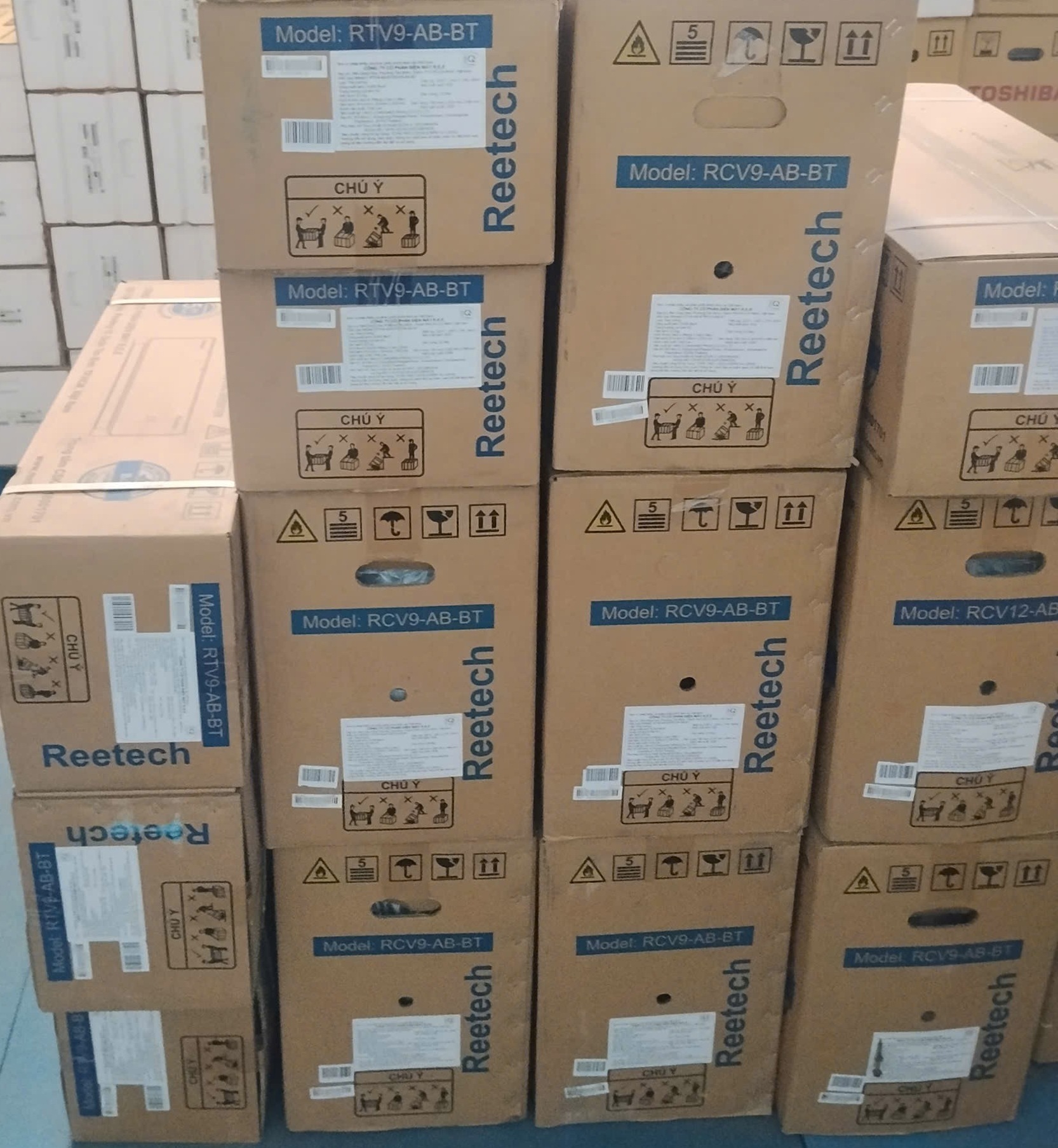 may-lanh-rtv9-ab-bt-1hp-inverter-reetech-02.jpg (604 KB)